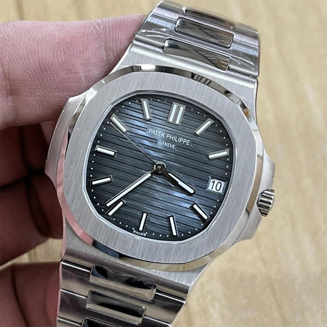 Patek Philippe Nautilus 5711/1A-010 — Acciaio VF 1:1 Best Edition · Quadrante blu · DD324 — thumbnail 2