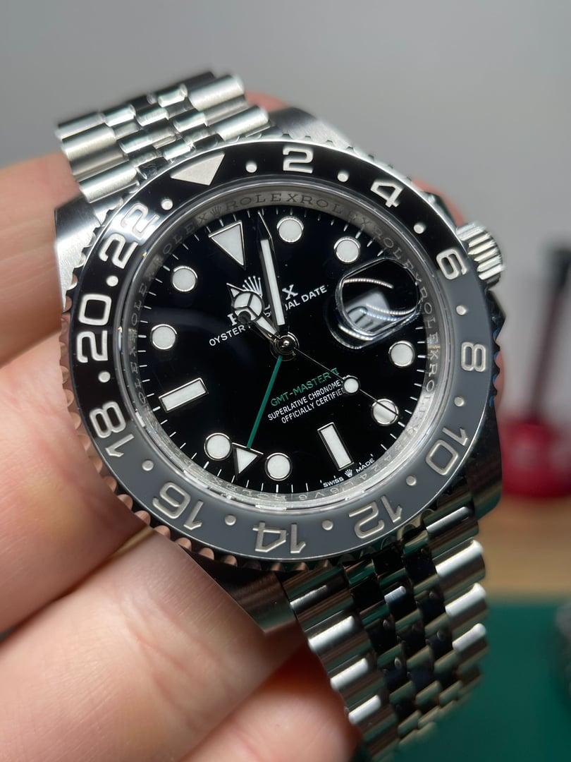 GMT-Master II 126710GRNR "Bruce Wayne" — Super Franken Genuine-Parts Build · Black Dial · Grey/Black Bezel · Jubilee · DD3285 — thumbnail 7